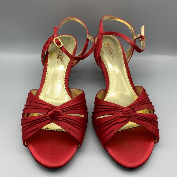 Metaphor 10M Red Fabric 2 1/2" Heel Strappy Sandals - Picture 2 of 10